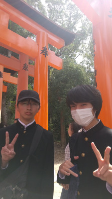 TRIPART_0001_BURST20250408114012555_COVER